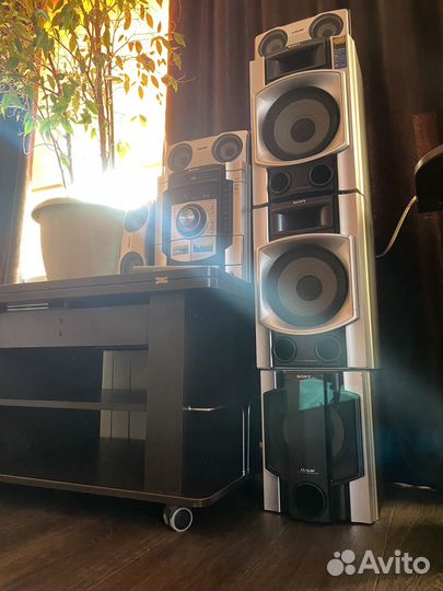 Музыкальный центр sony