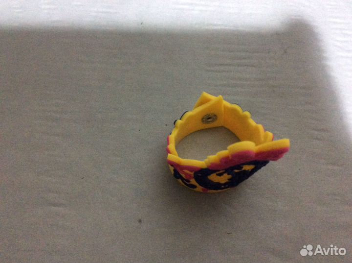 Пасхально яйцо из бисера и подставка под него