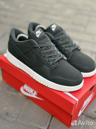 Кроссовки Nike dunk low