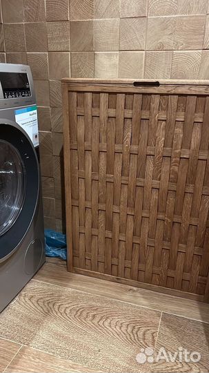 Плетенная корзина для белья из дерева