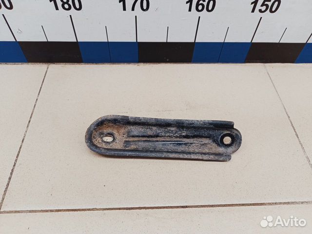 Кронштейн задней балки RAV 4 2013