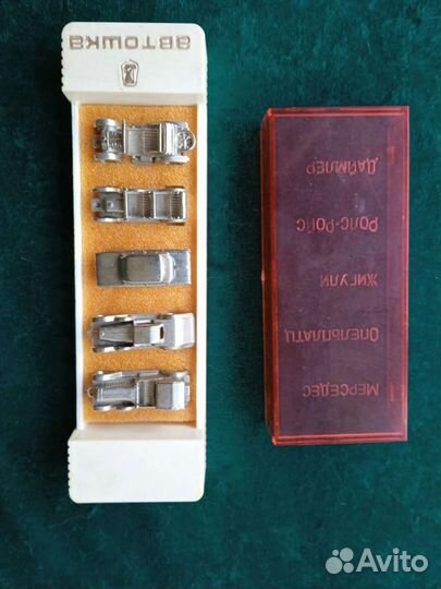 Сувенирный набор машинок Автошка брелок модель