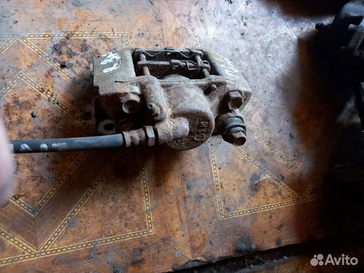 Mitsubishi Pajero Sport 2 суппорт