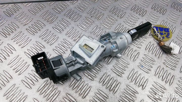 Замок зажигания на Mazda 3 1