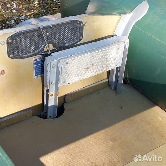 Продаю лодку