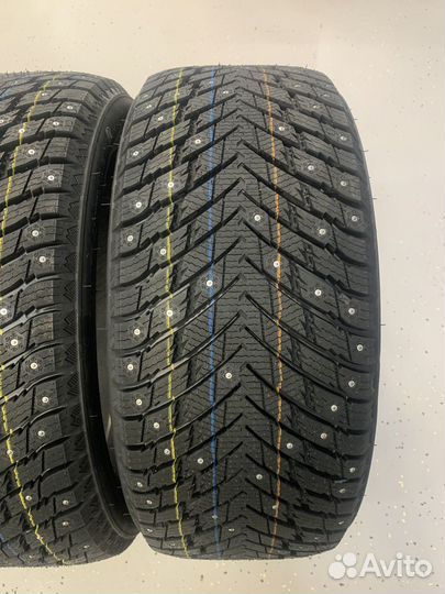 Grenlander Icedefensor Stud II 275/40 R22 107T