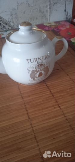 Фарфоровый чайник серия Turnirs