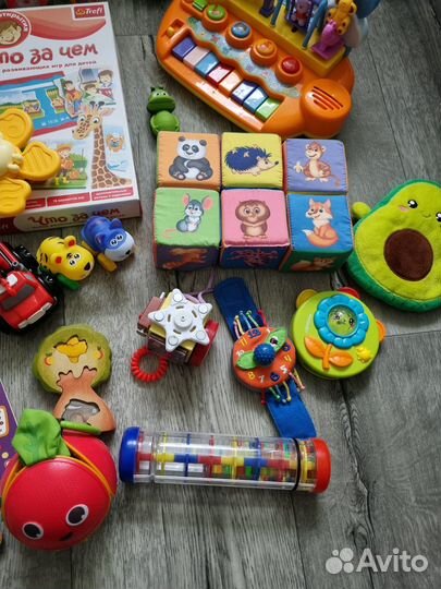 Большой пакет развивающих игрушек от 0