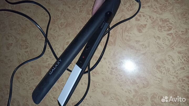 Выпрямитель для волос