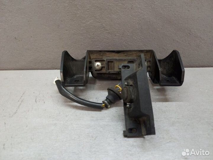 Кнопка открывания багажника Suzuki Sx4 хэтчбек