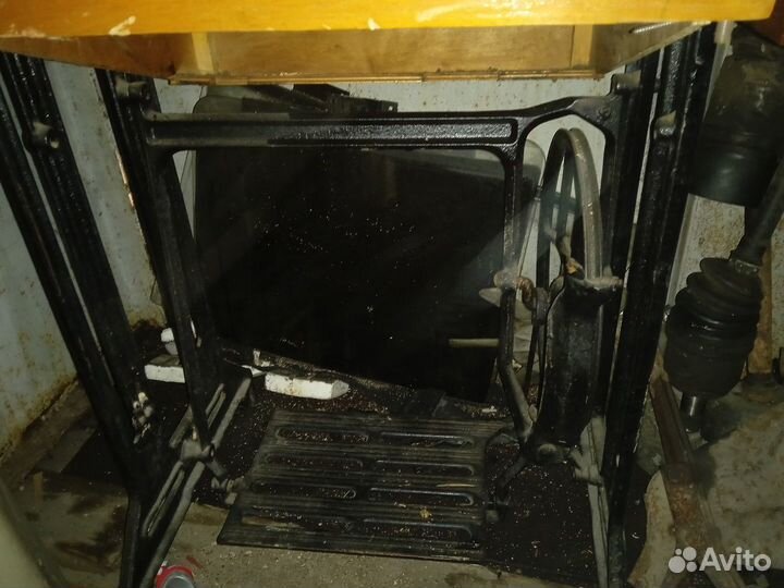 Станина от швейной машинки