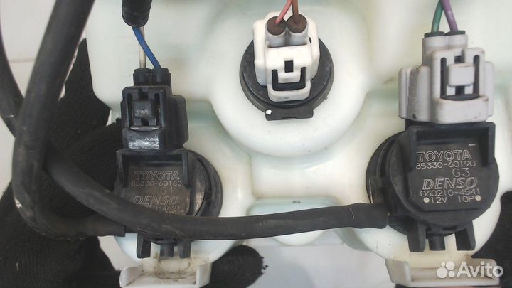 Бачок омывателя Toyota Highlander 2, 2013