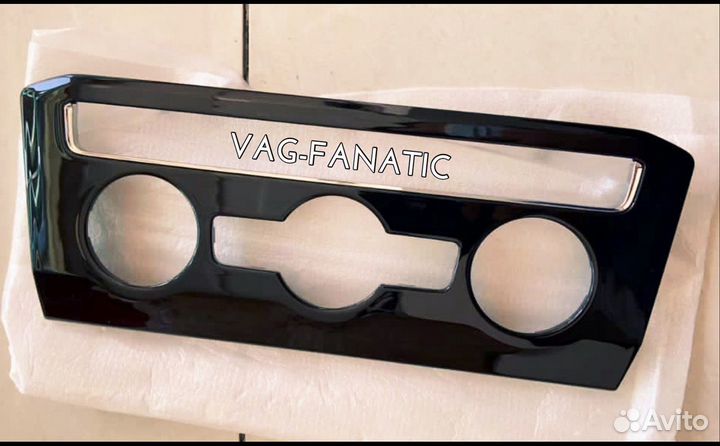 Рамка магнитолы и климата tiguan 2021