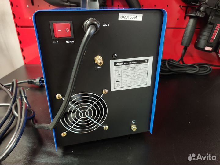 Надежный сварочный полуавтомат 180 ампер