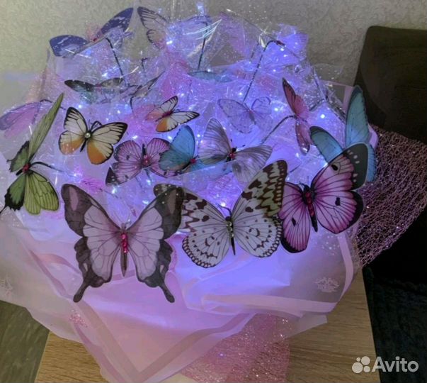 Шикарный букет из бабочек