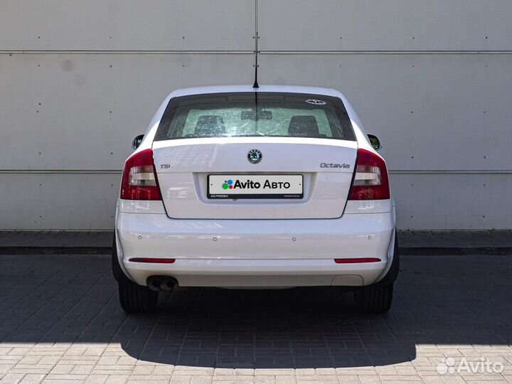 Skoda Octavia 1.8 МТ, 2011, 177 993 км