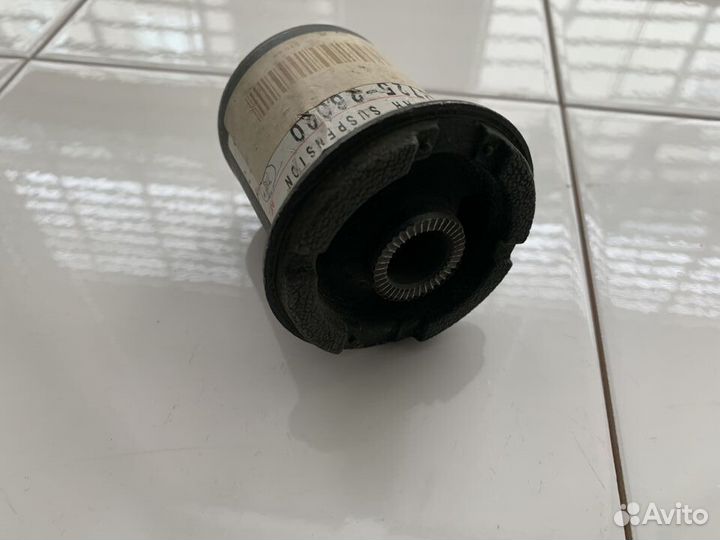 Сайлентблок заднего рычага Toyota Hiace H100 95-05