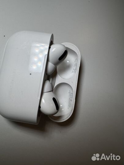 Airpods pro 1 поколение оригинал