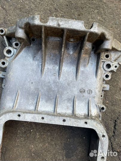 Поддон Audi A8 077103603J