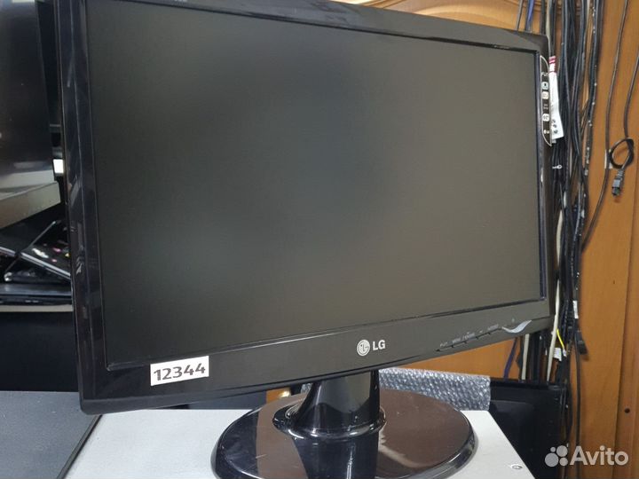 2 Монитора LG 19