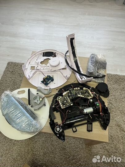 Робот пфлесос мами-бот. модель: exvac 880