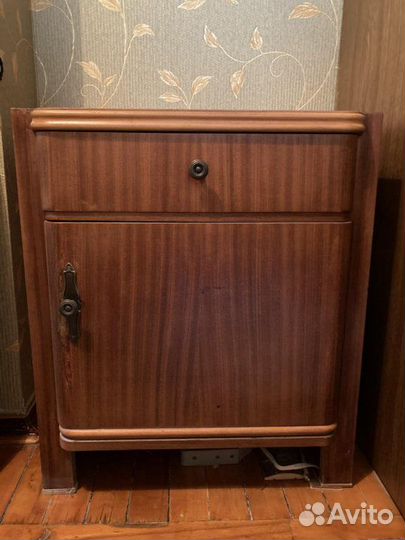 Тумбочка винтажная-1955год
