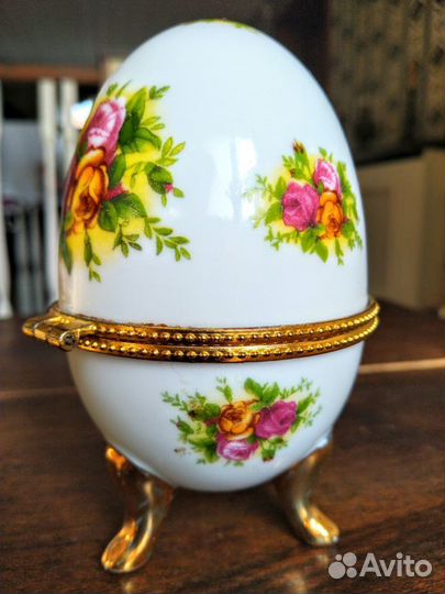Шкатулка фарфор яйцо с коробкой