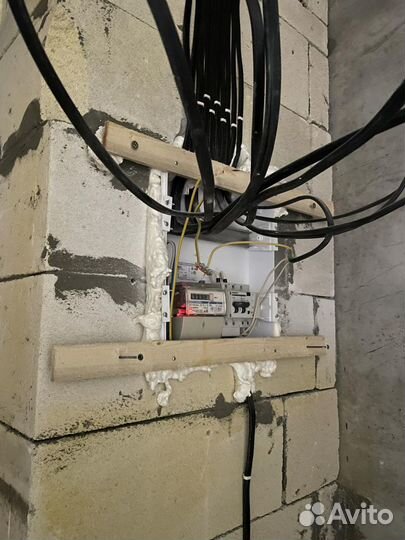 Электромонтажные работы.Электрик