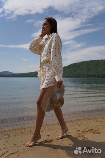 Шляпа из рафии