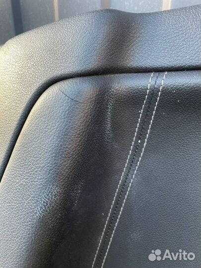 Обшивка двери задняя Ford Mondeo седан 2.5 huba