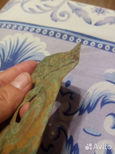 Старинная женская пряжка - бляха, копанина