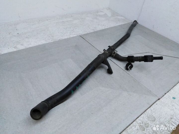 Патрубок системы охлаждения 7L6122447H