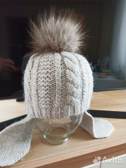 Шапка зимняя для девочки с помпоном