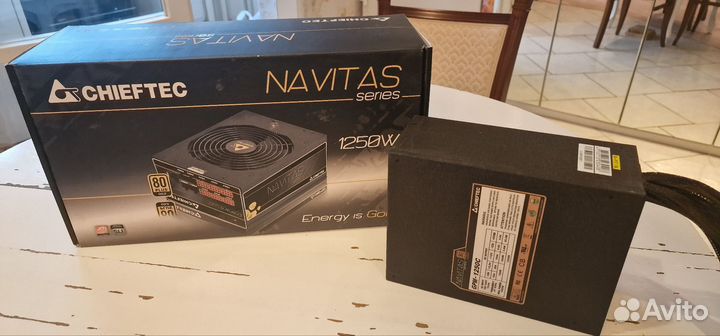 Блок питания Chieftec navitas 1250W