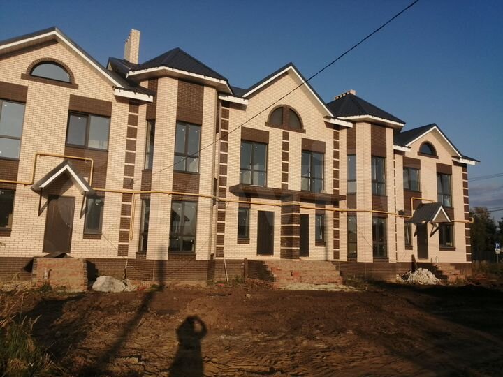 4-к. квартира, 140 м², 1/2 эт.