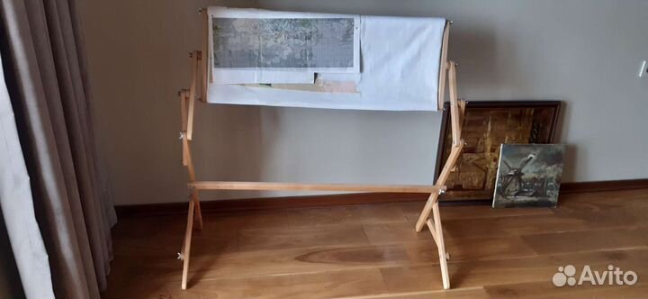 Станок для вышивания напольный