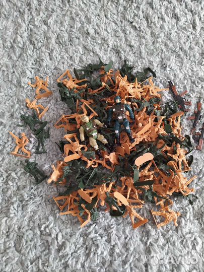 Солдатики (игрушки)