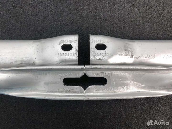 Распорка стоек левая Bmw X5 G05 B57D30B 2022