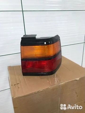 Фонарь задний правый и левый Volkswagen Passat B3