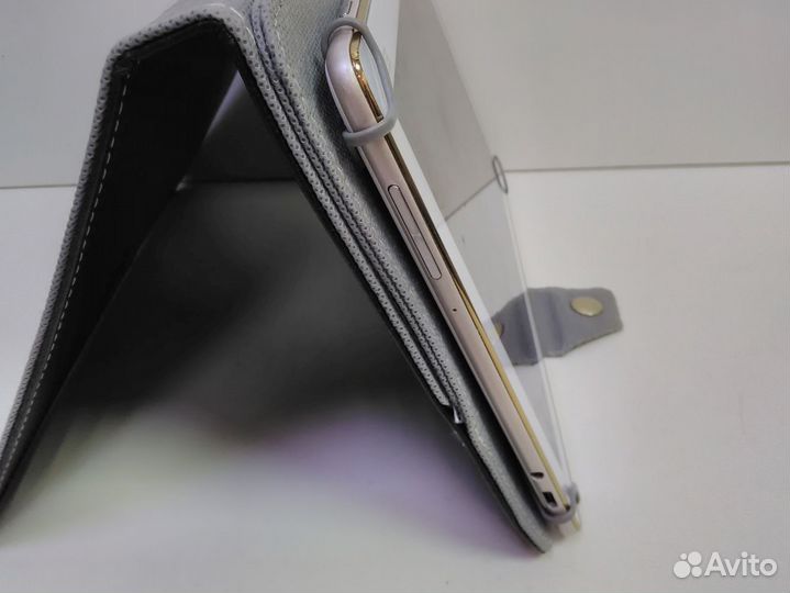 Планшет без SIM-карты asus ZenPad 10 P021