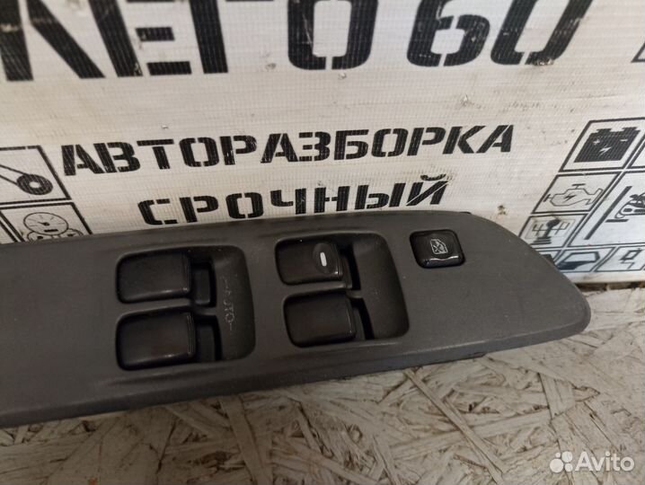 Блок управ. стеклоподъем. Mitsubishi Space Wagon