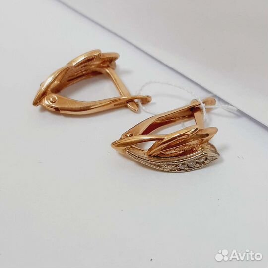 Золотые серьги