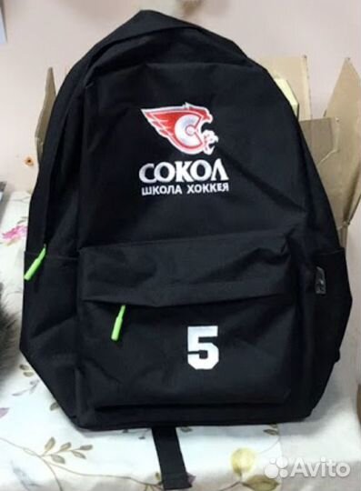 Логотипы на одежде, вышивка машинной программы