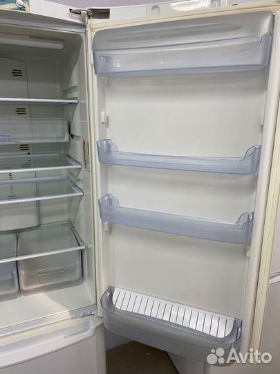 Холодильник No Frost “Indesit“ с гарантией