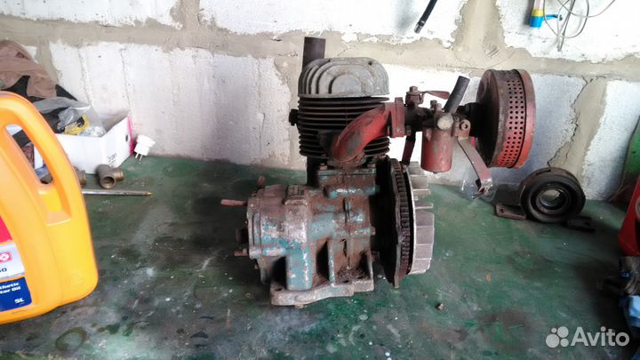 Пускач пд-8 трактора Т-40 (пусковой двигатель)