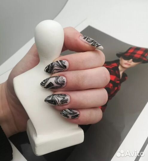 Мастер маникюра