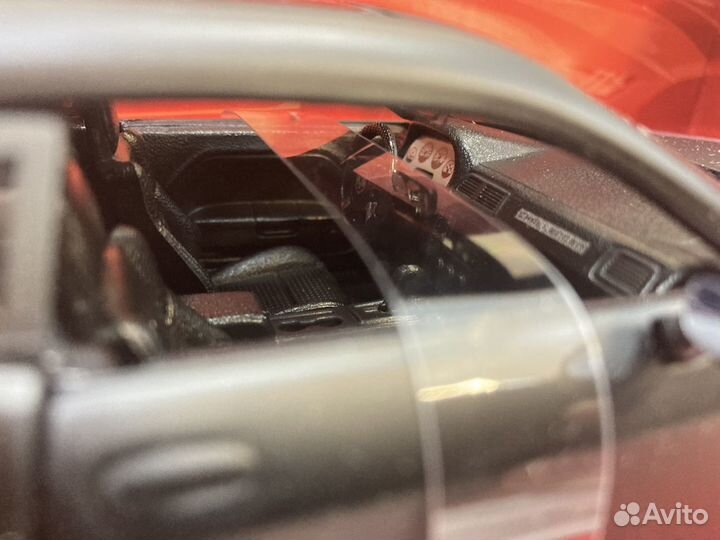 Модель автомобиля Dodge challenger 2008 1:24