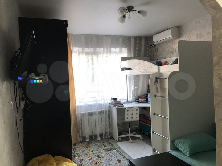 Комната 16,8 м² в 1-к., 1/2 эт.