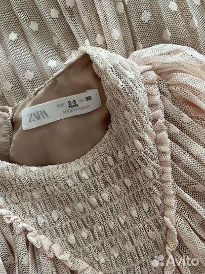 Платье Zara 98