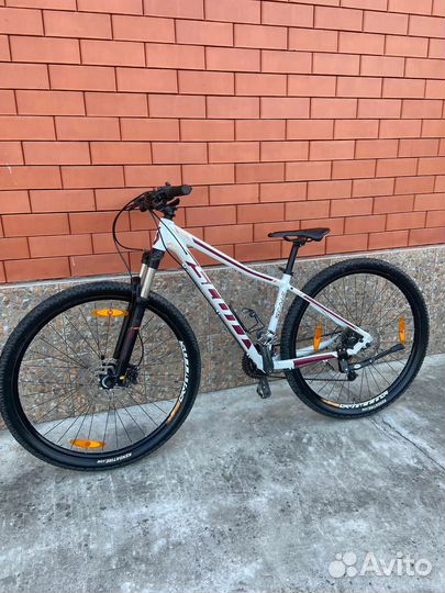 Американский велосипед scott